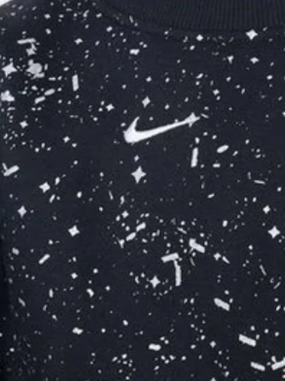 NEW Y Nike Sportswear Club Fleece Black/Metallic Silver Small